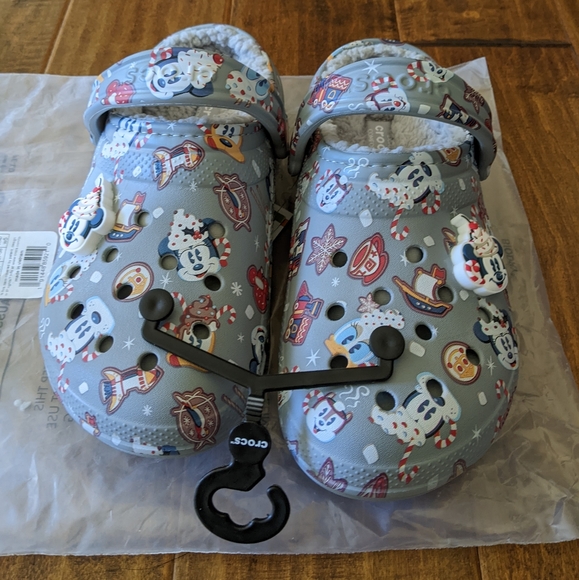 Disney Parks Mickey Holiday Crocs 2021 - Size W7/M5 - Picture 1 of 12